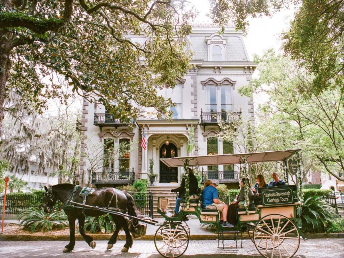 Walk Score 90!!-Historic Downtown District-2 Blocks To Famous Forsyth Park- Huge Private Patio-Private Parking Savannah Extérieur photo
