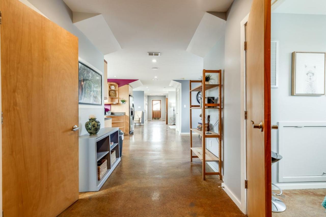 Walk Score 90!!-Historic Downtown District-2 Blocks To Famous Forsyth Park- Huge Private Patio-Private Parking Savannah Extérieur photo